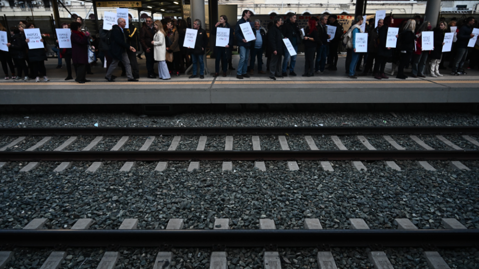Διαμαρτυρία σε σταθμό του ΟΣΕ για το έγκλημα στα Τέμπη